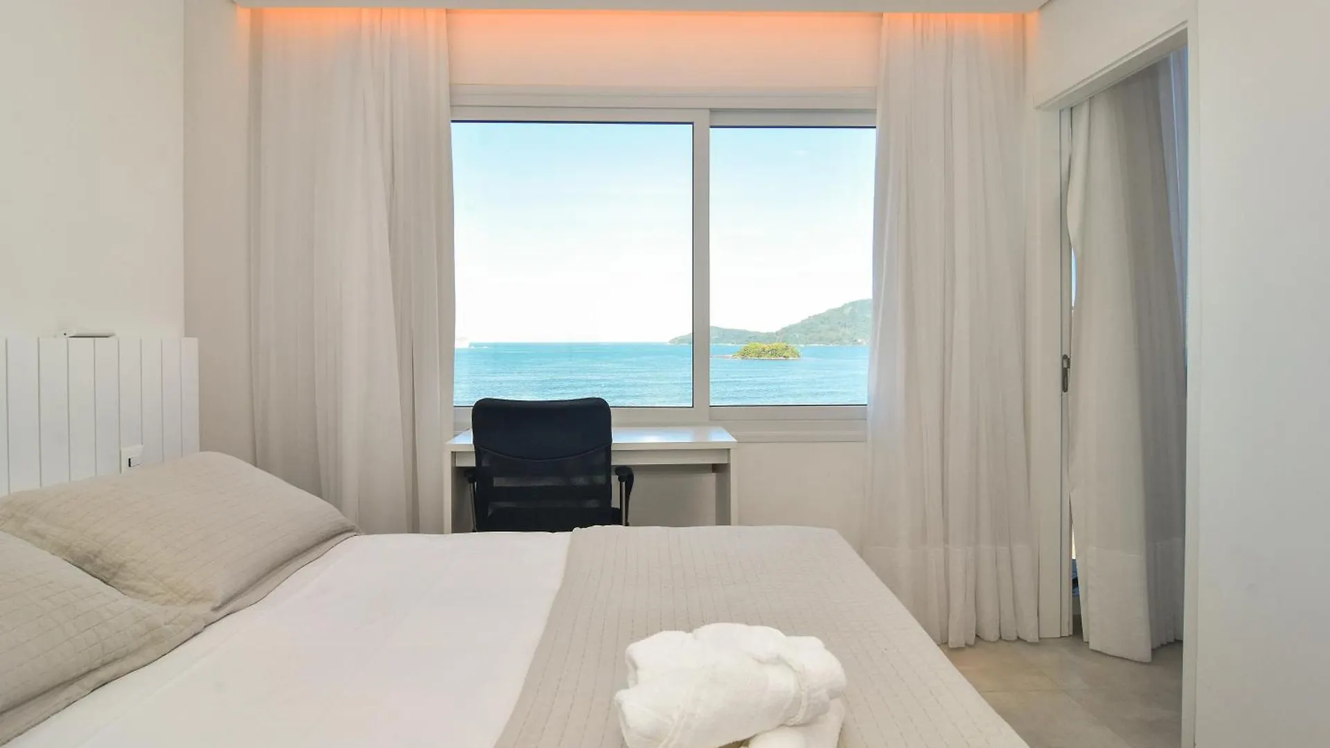 Requinte Com Vista Mar Na Av. Atlantica P2178 Apartamento Balneário Camboriú